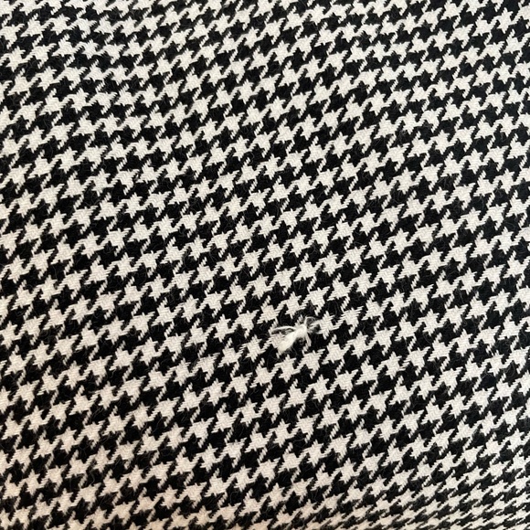 Ralph Lauren Black and White Houndstooth Dress Pants with Tailored Fit - Picture 3 of 4